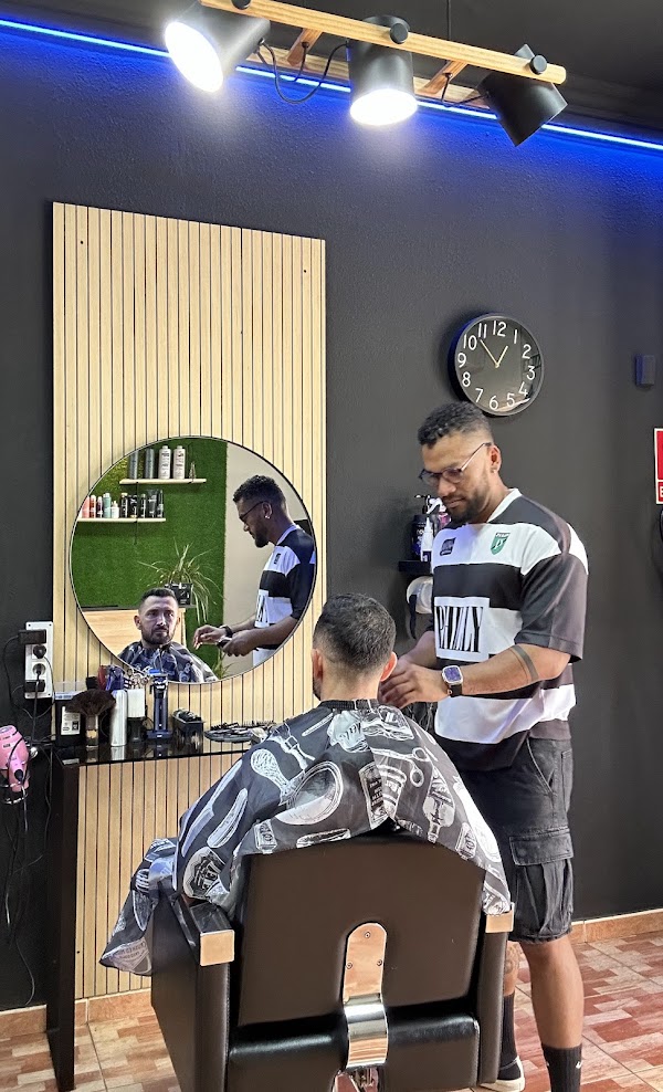 GH PELUQUERIA UNISEX